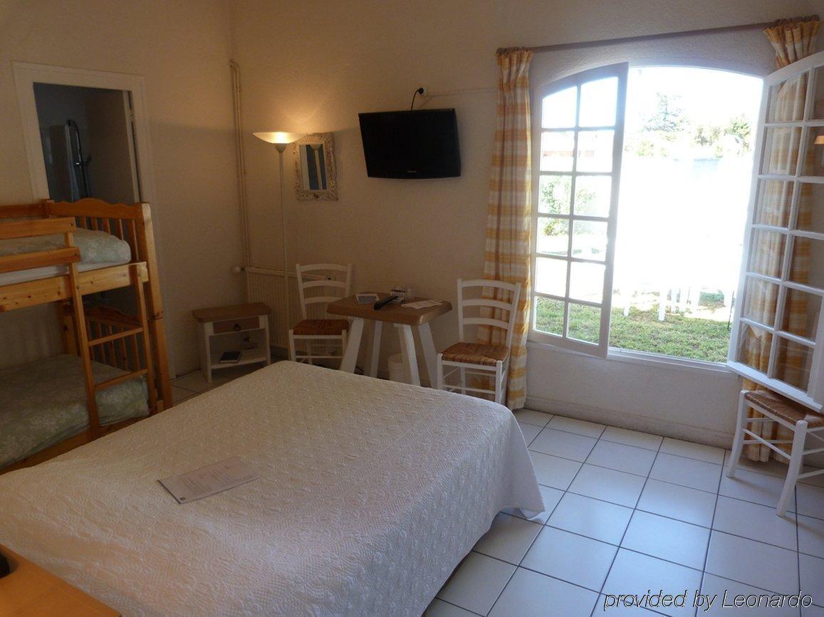 Hotel Les Gollandieres Ле-Буа-Плаж-ан-Ре Номер фото