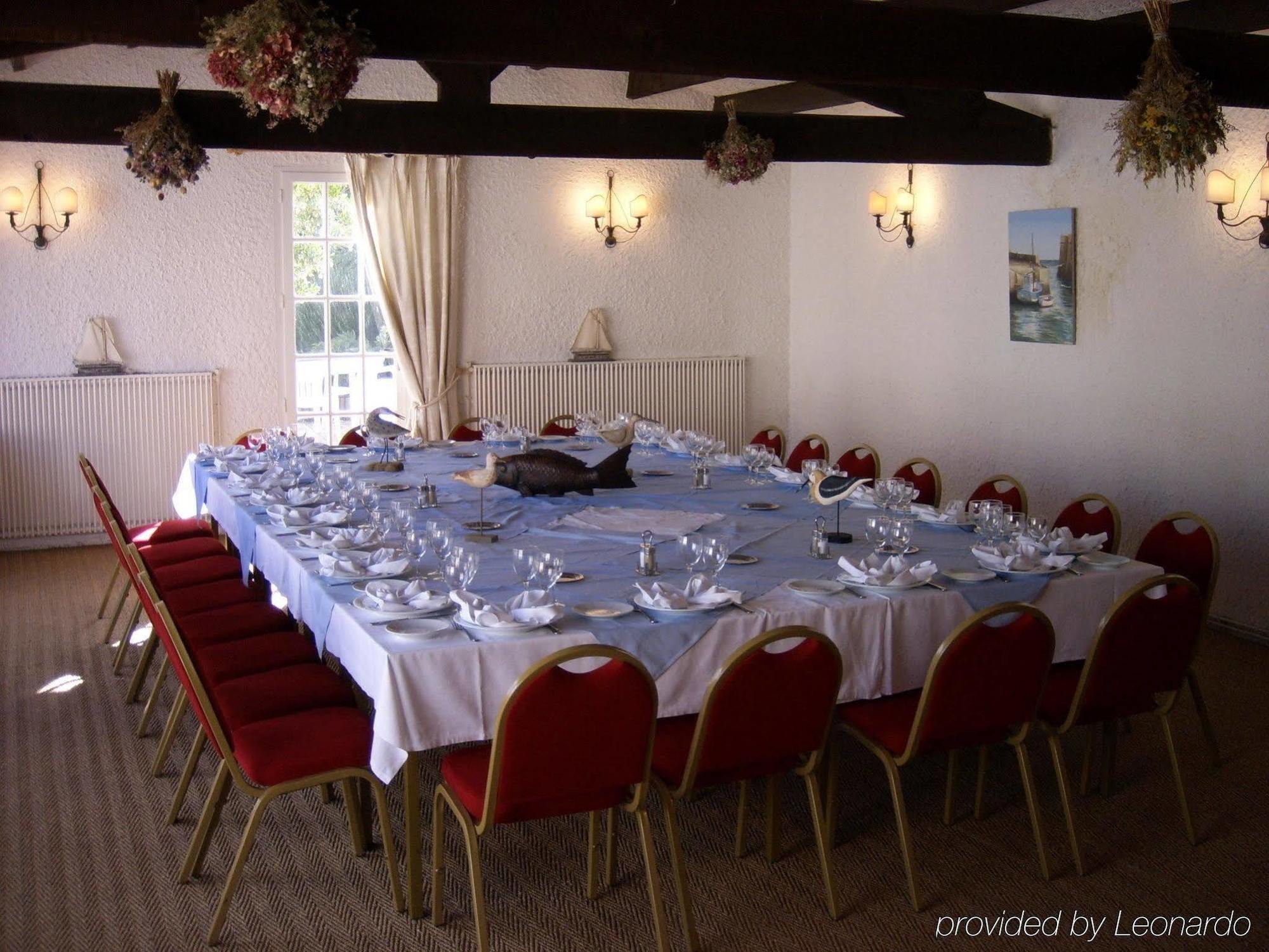 Hotel Les Gollandieres Ле-Буа-Плаж-ан-Ре Ресторан фото