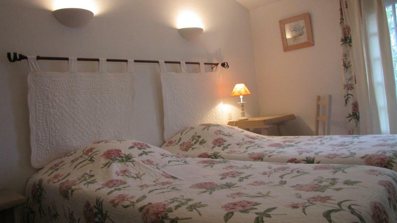 Hotel Les Gollandieres Ле-Буа-Плаж-ан-Ре Номер фото